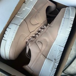 Nike Pixel Particle Beige Air Force One